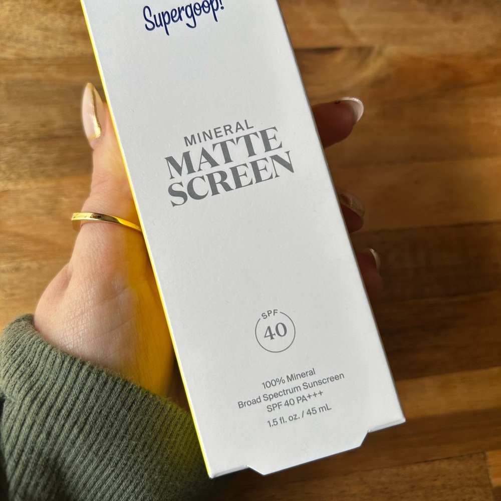 Supergoop! Mineral Matte Screen SPF 40 - White and Yellow